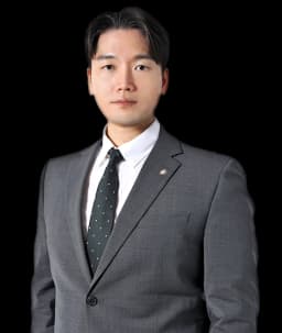 사건담당변호사 강정훈