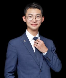 사건담당변호사 박성윤