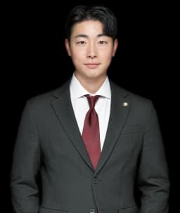 사건담당변호사 조성근