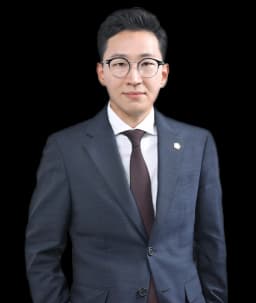 사건담당변호사 천정민