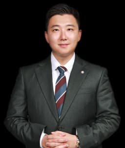 사건담당변호사 안영진